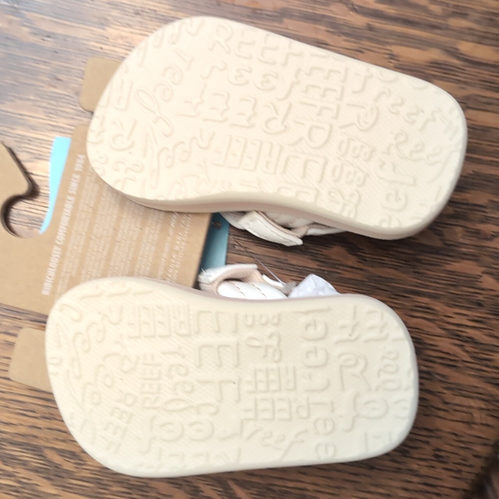 Reef Sandals - Picture 3 of 5